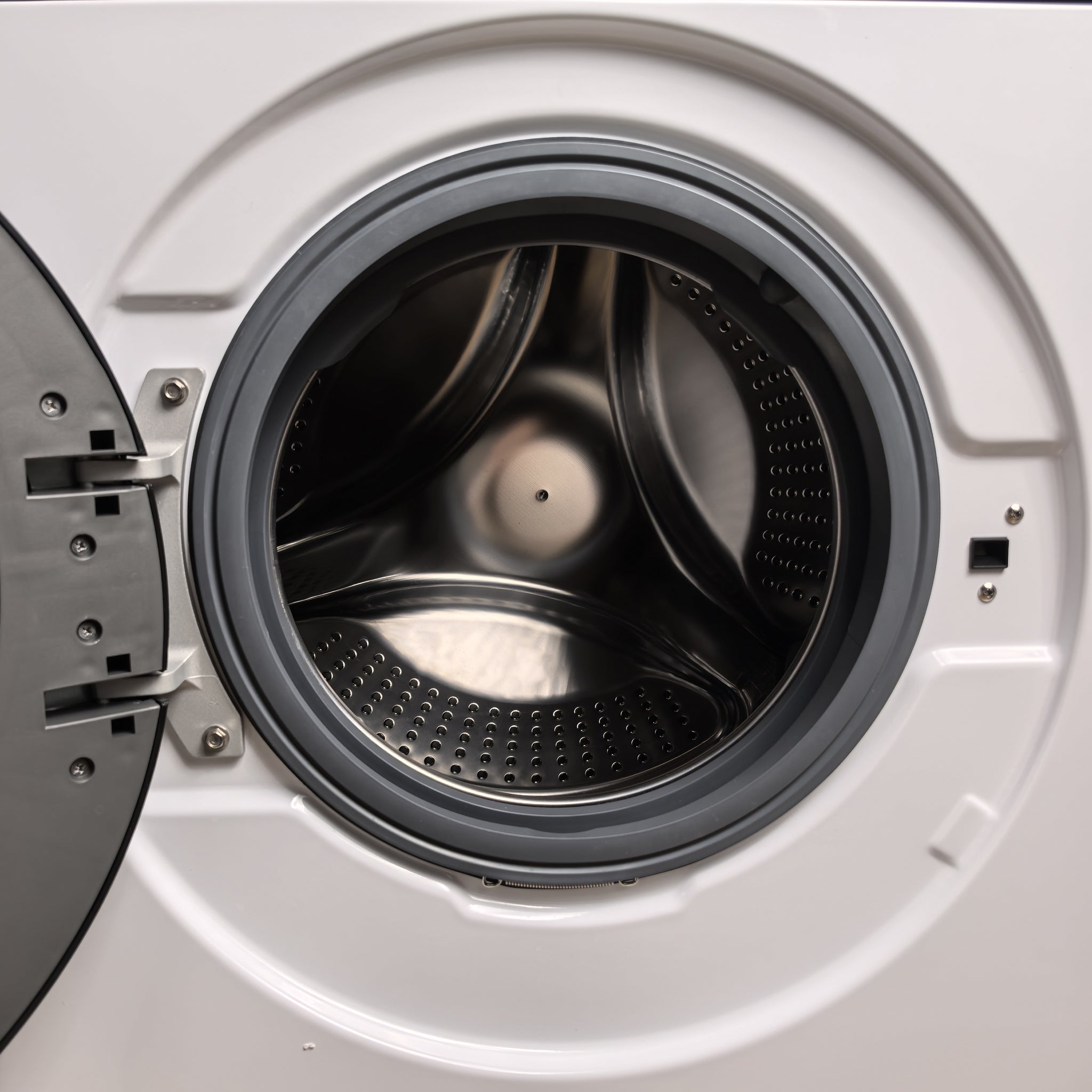 LINARIE | LAVE-LINGE HUBLOT BLANC GENEY 7KG 1200 TOURS  LSWM712WB